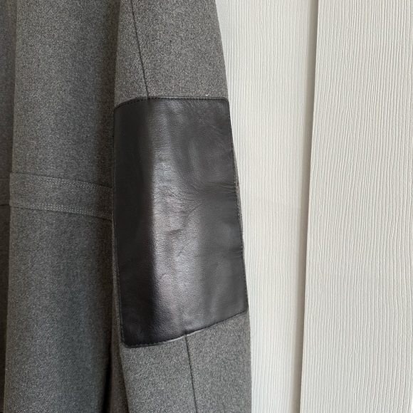 Buffalo wool blend men’s winter coat with leather elbow patches - Picture 6 of 7